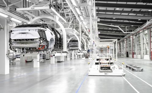 地表最強(qiáng)汽車工廠對(duì)外開放，網(wǎng)友熱議 這里還招人嗎？